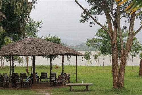 The Serai Kabini Begūr Екстериор снимка